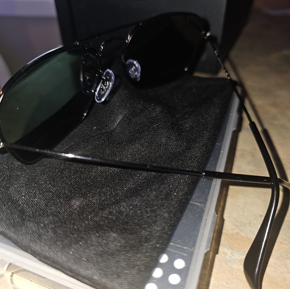 RAY BAN SUNGLASSES - Picture 2 of 4